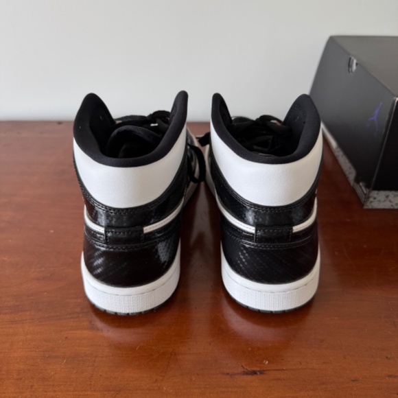 Jordan 1 Mid SE All-Star Carbon Fiber Black/White - Size 9.5 - Picture 4 of 8